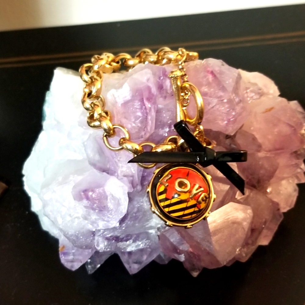Betsey Johnson Rare Lucite Love Orb Gold Tone Rolo Toggle Fashion Bracelet 7".
